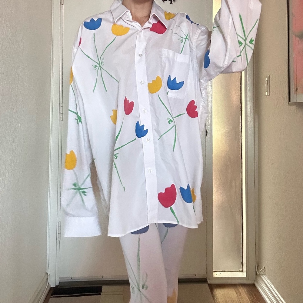 Handpainted Flower Button Down W/ Matching Tights - image 1